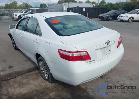2009 Toyota Camry Le z USA, uszkodzony, nr VIN 4T4BE46K39R120893